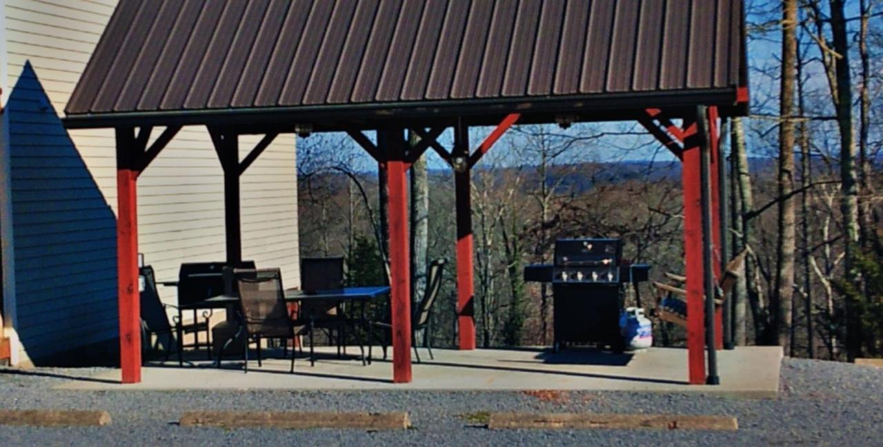Hotel Timber Pointe