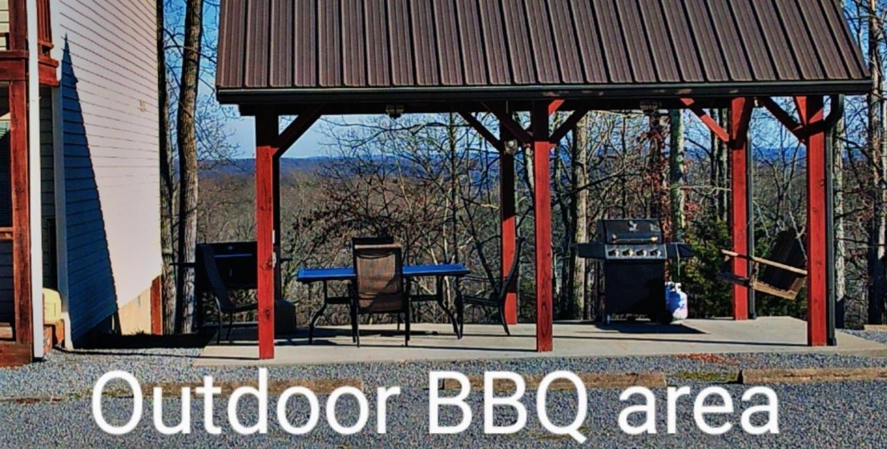 Timber Pointe Hotel