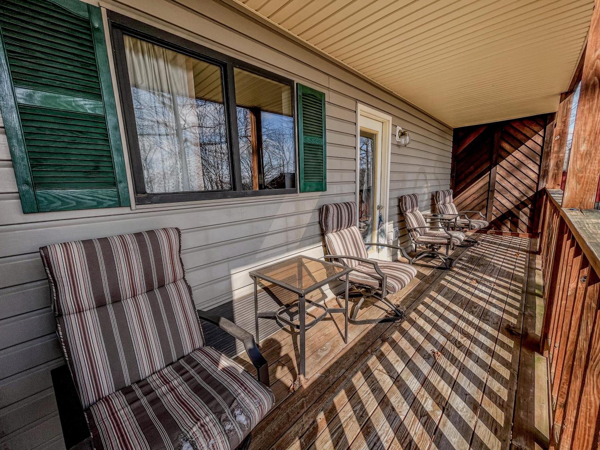 Timber Pointe Hotel 5*