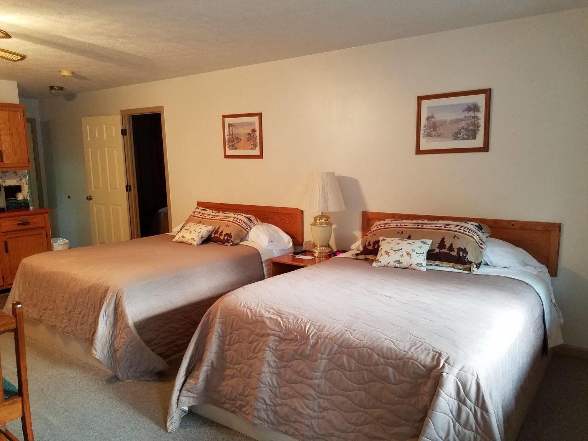 Hotel Timber Pointe
