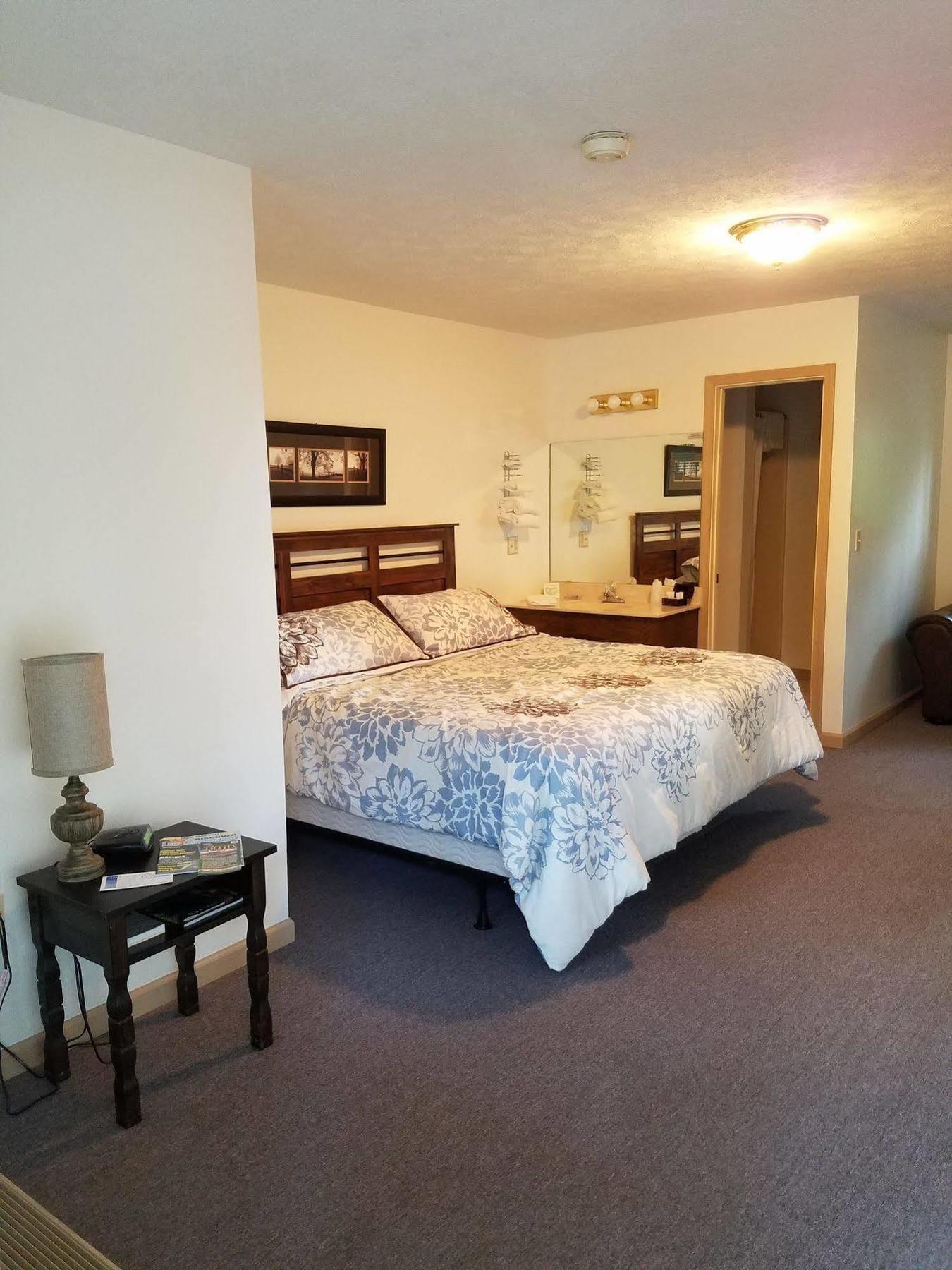 Hotel Timber Pointe